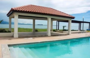 Bayfront Apartment and Villa